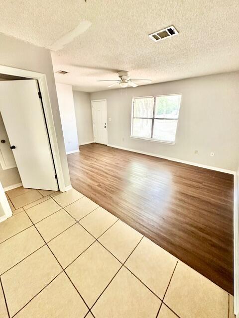 Photo - 423 John King Rd
