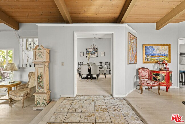 11807 Bel Terrace