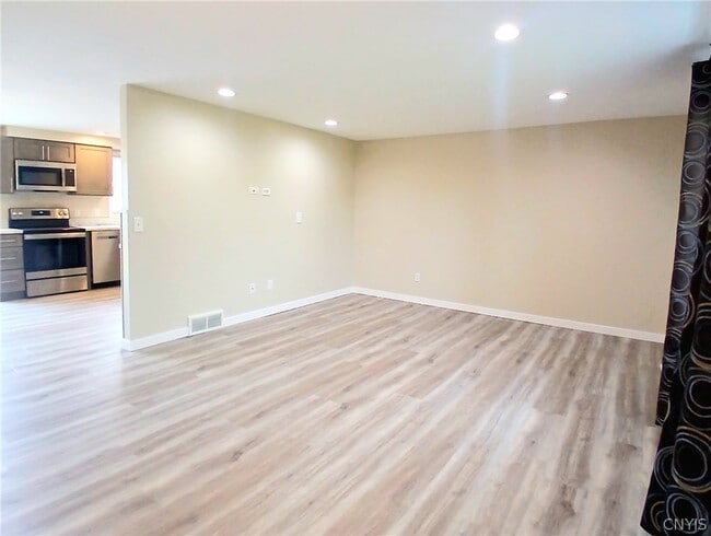 Photo - 8244 Mantova Dr