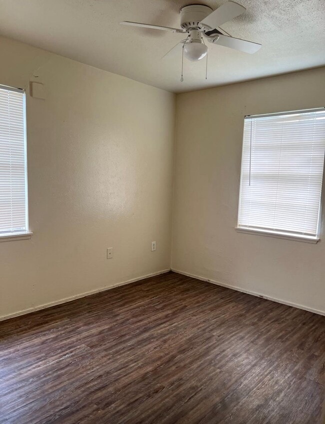 Photo - 4307 Holloway Dr