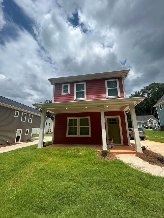 Building Photo - NOW LEASING FOR AUGUST 2026!