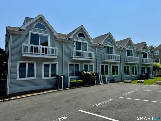 Photo - 115 Flax Hill Rd Unit 10