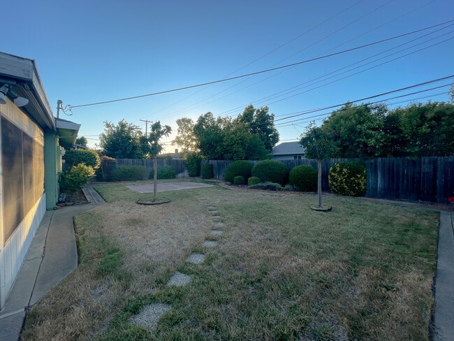 Photo - 1957 65th Ave