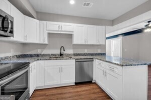 Photo - 86 S Forest Ave