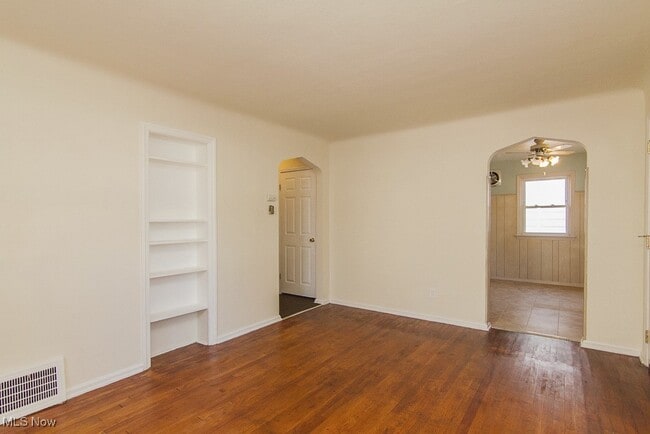 Photo - 15312 Benhoff Dr