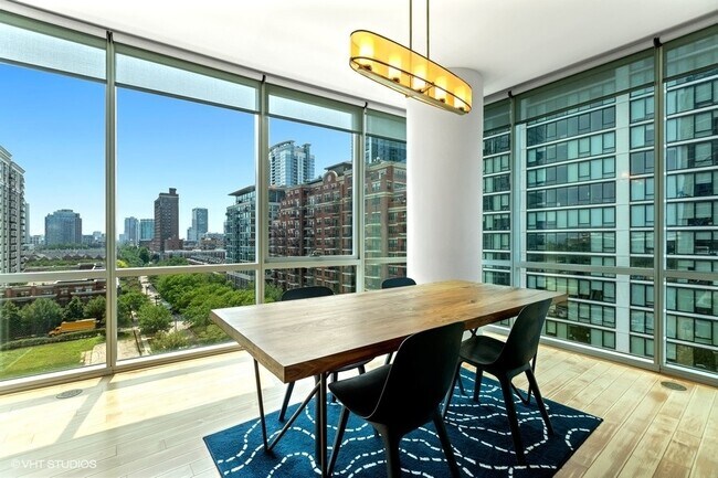 Photo - 1201 S Prairie Ave Unit 806
