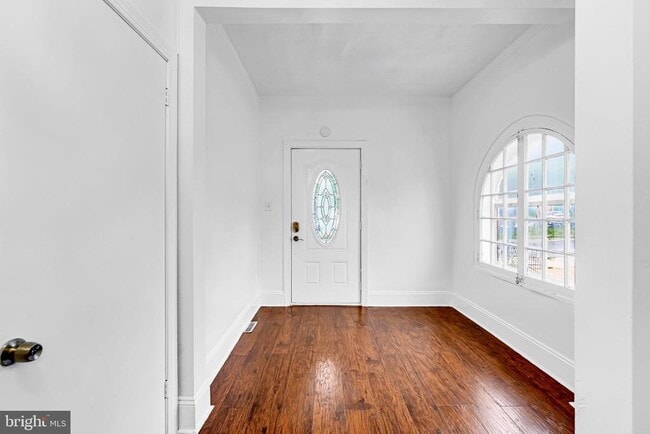 Photo - 224 E Washington St