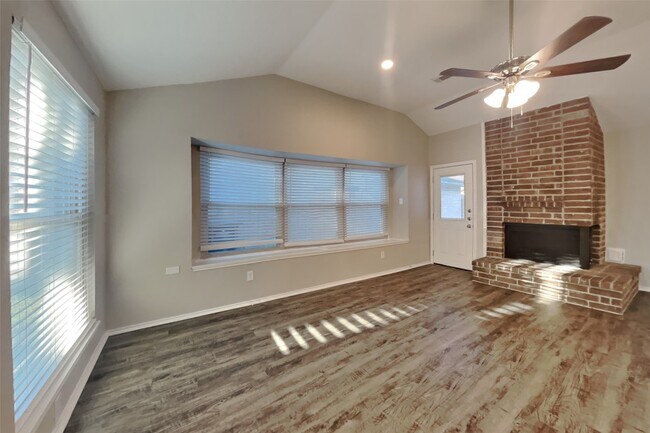 Photo - 1511 Miller Ave