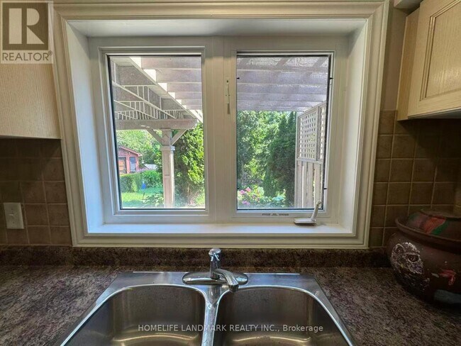 Photo - 77 Greenbank Dr