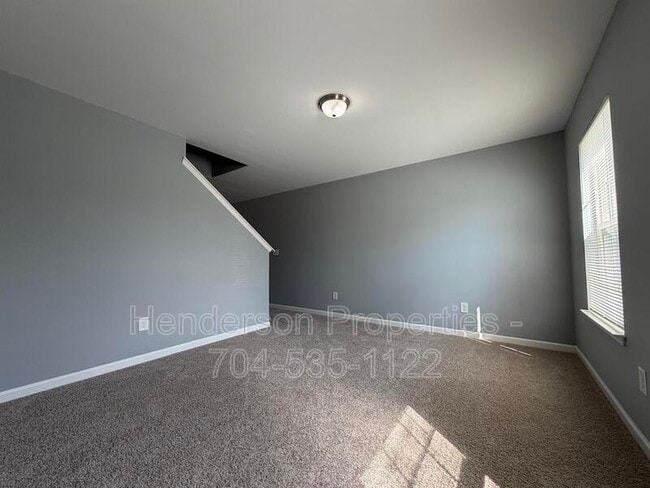 Photo - 9025 Sharpes Cir