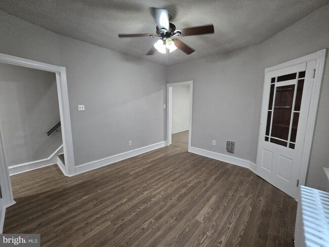 Photo - 968 E Woodlawn St