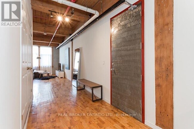 Photo - 371 Wallace Ave Unité 27