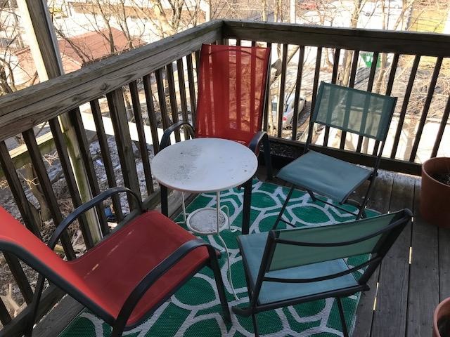 Porch - 4812 S Indiana Ave Unit 1