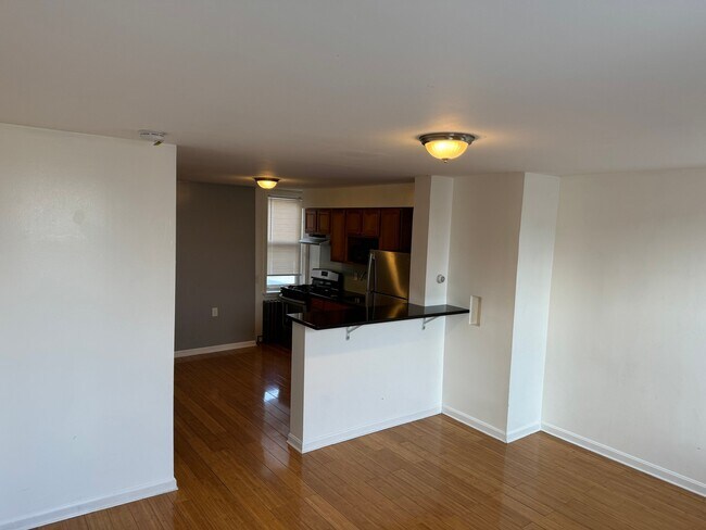 Photo - 1419 Tasker St Unit 3rf Floor