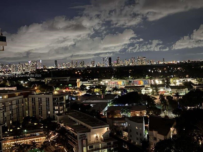 Photo - 2401 Collins Ave Unit 1807