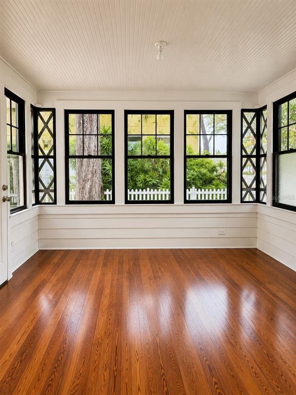 Photo - 211 N Highland Ave