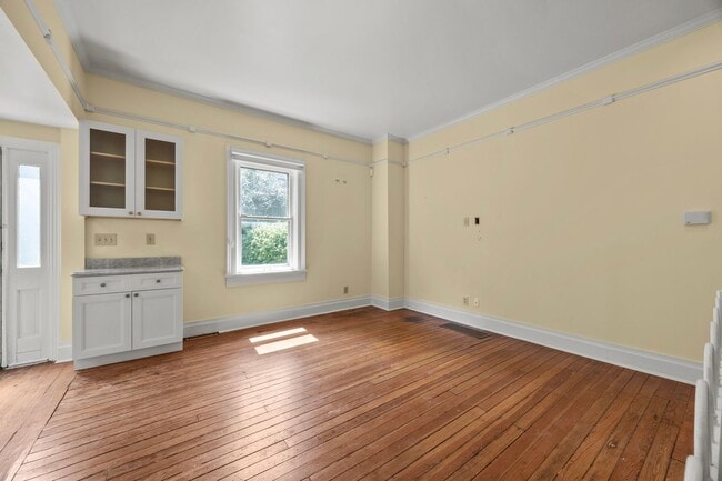 Photo - Beautiful German Village Home with Parking...