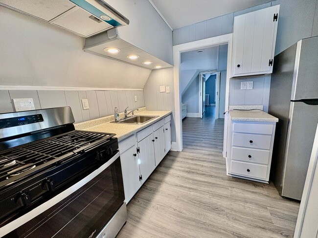 Photo - 735 Morgan Ave