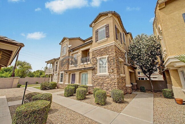 Photo - 1384 S Sabino Dr