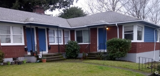 Building Photo - 2406 Southeast 52nd Avenue Rental