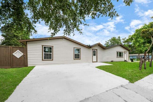 Building Photo - 5903 Belneath St Unit B Rental