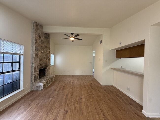Photo - 2506 Howellwood Wy Unit 1