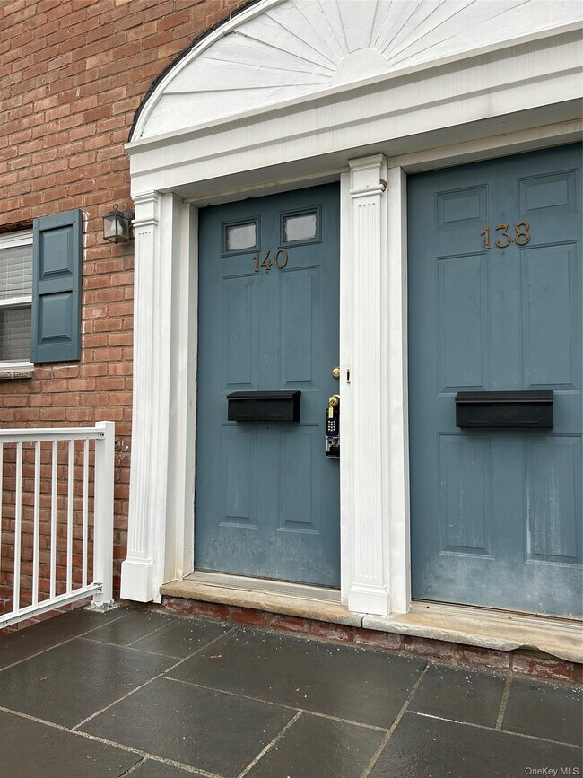 Photo - 140 Meyer Oval Unit 140