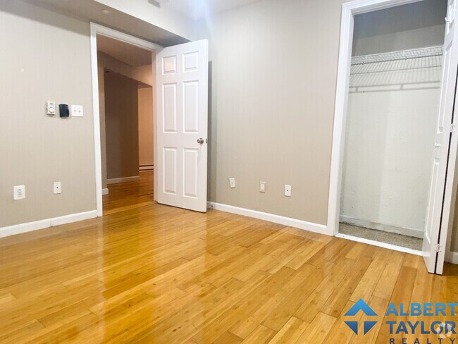 Building Photo - 1 Parker Hill Ter Rental