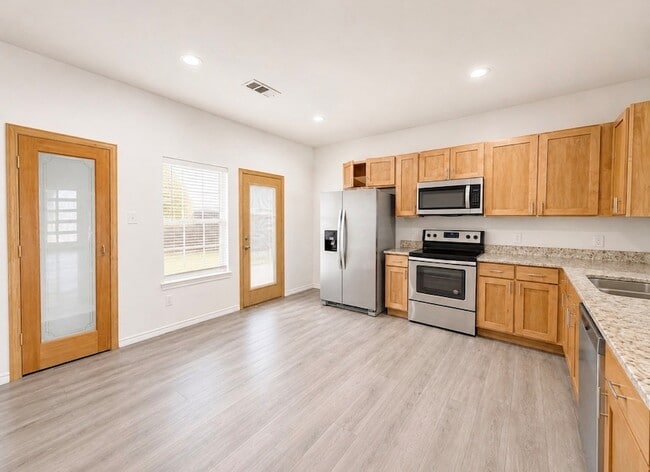 Photo - 703 Perry Ave