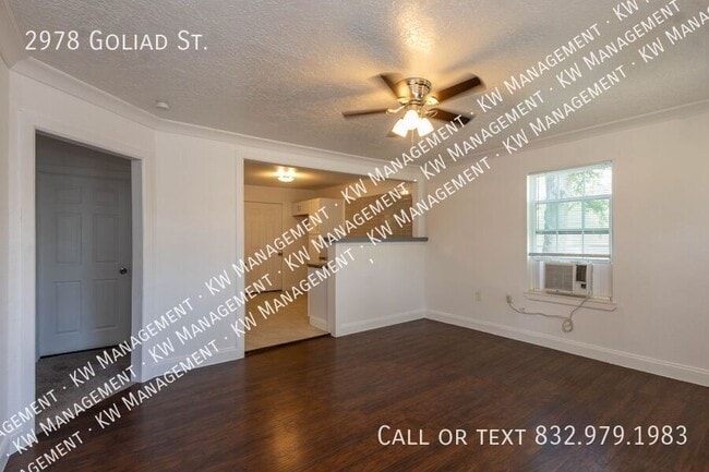 Photo - 2978 Goliad St