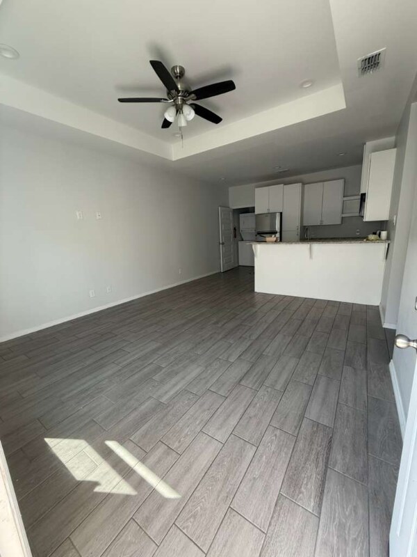 Photo - 1307 W Heritage Dr Unidad 4