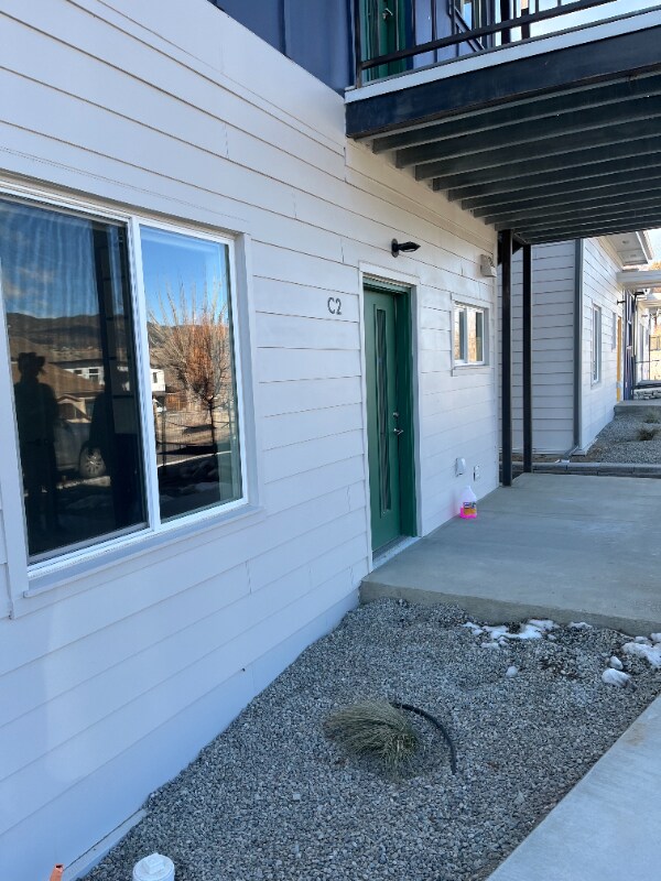 Building Photo - 747 W 3rd St Rental