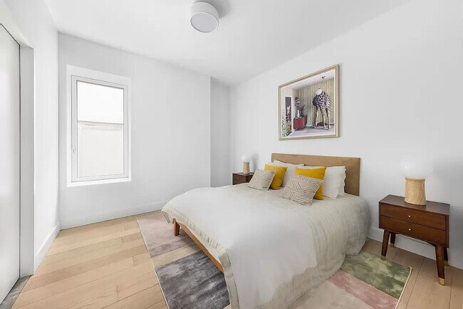 208 Delancey St Unidad 3-B