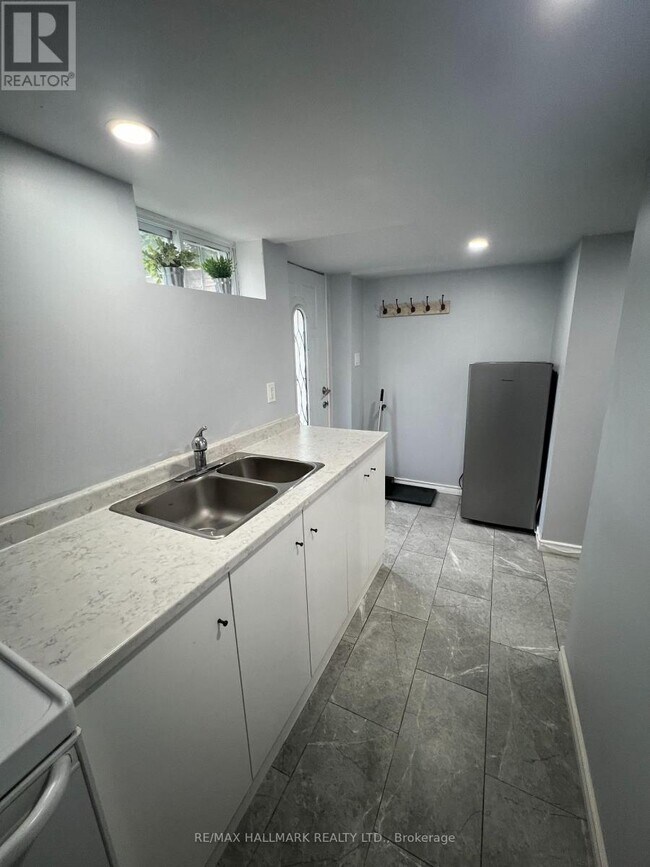 Photo - 102 Barton Ave
