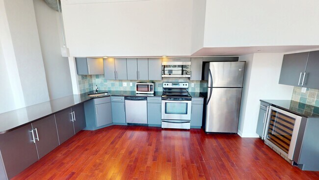 Photo - 2200-28 Arch St