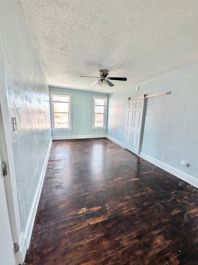 Photo - 309-311 Colorado Ave-3 Unit 3