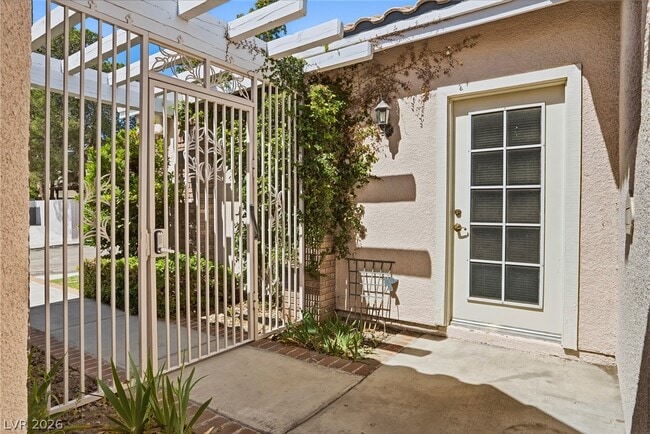 Photo - 2870 Deerwood Ct
