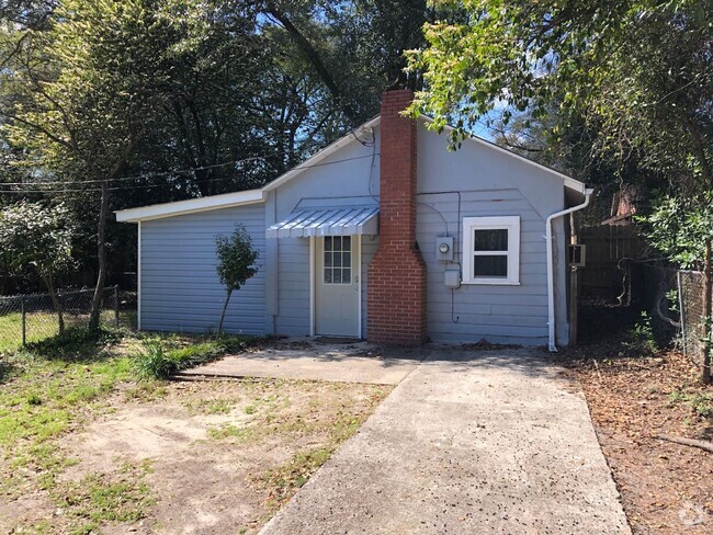 Building Photo - 1525 Stovall St Rental