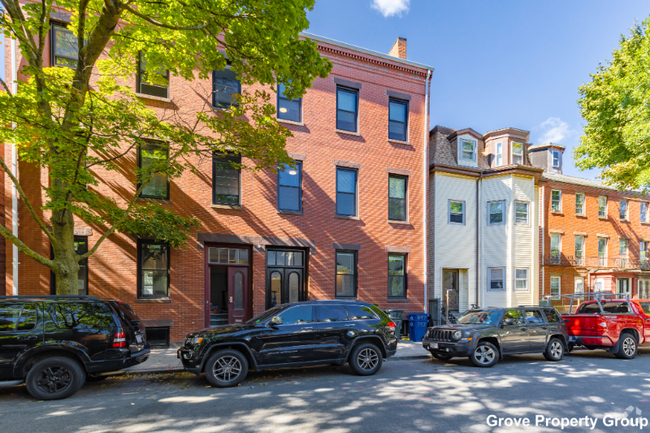 Building Photo - 397 W Fourth St Unit 2 Rental