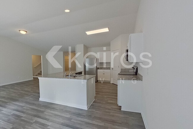 Photo - 1151 Silvertrace Dr