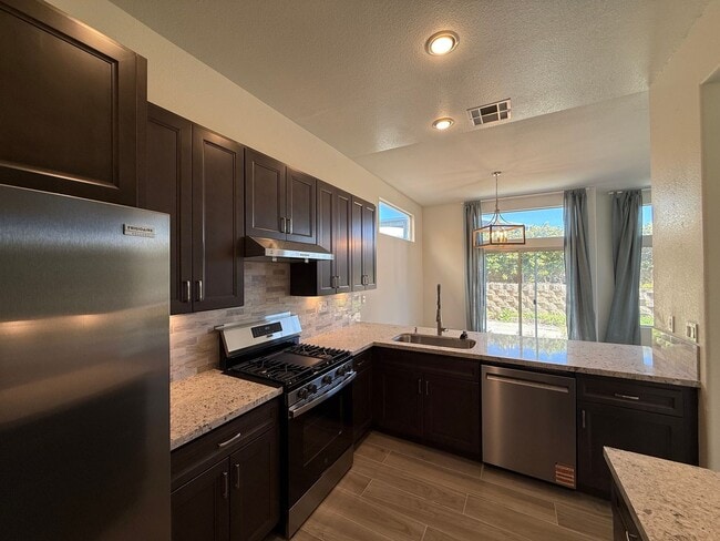 Photo - Amazing 3B/2.5BA House in Mira Mesa for Rent!