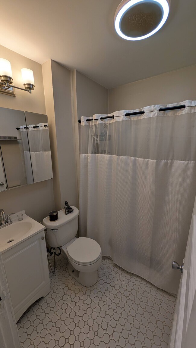 Photo - 54 Saxton St Unidad 2