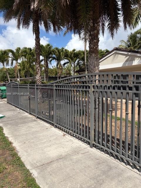 Photo - 4321 SW 99th Ct