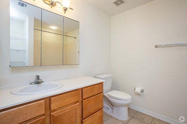 1BR, 1BA - 731SF