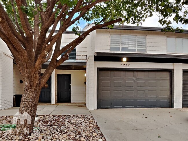 Photo - 3255 B 62nd St