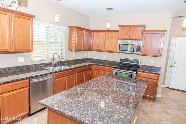 Photo - 2162 Scully Dr