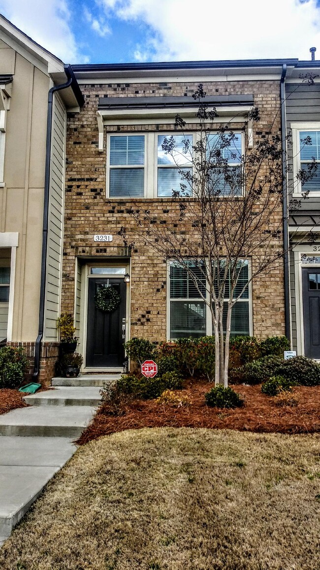 Photo - 3231 Moss Ln