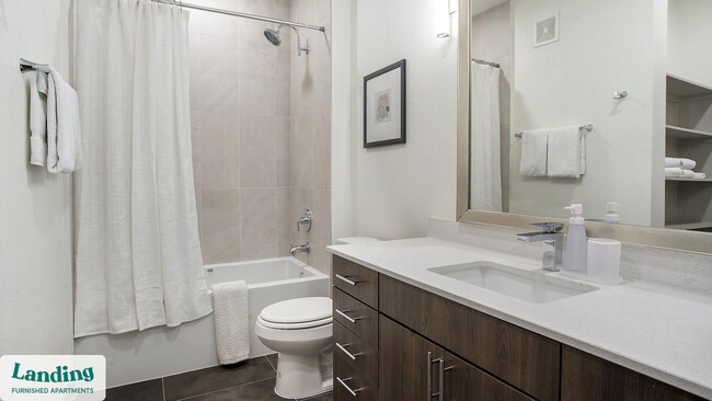 Photo - 4811 Woodrow Ave Unidad 215