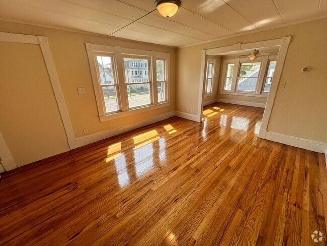 Building Photo - 456-458 Page Blvd. Unit 458 Page Blvd. Rental