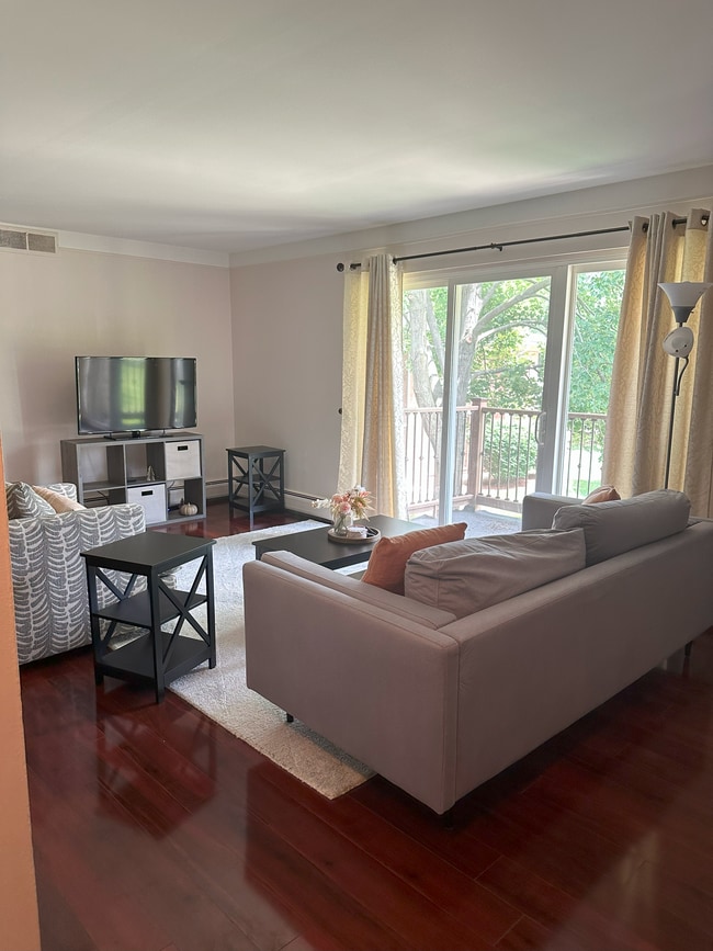 Building Photo - 1217 Island Dr Unit 202 Rental